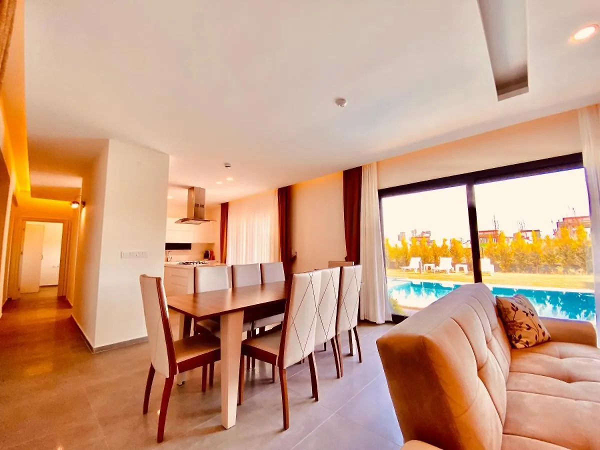Kusadasi Nda Havuzlu Villa Oasis Evleri 8