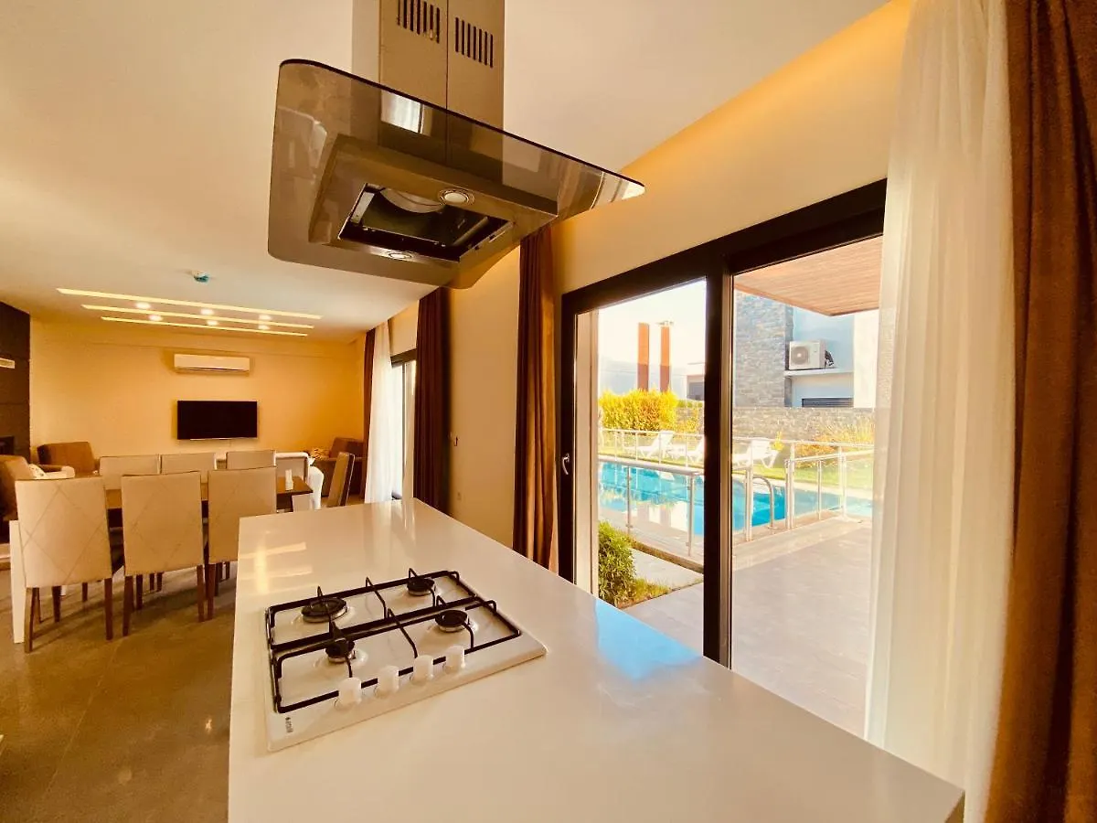 Kusadasi Nda Havuzlu Villa Oasis Evleri 8