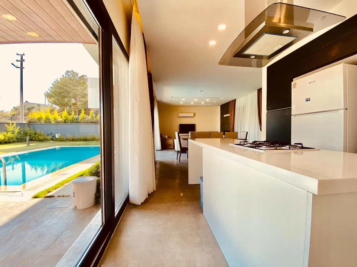 Kusadasi Nda Havuzlu Villa Oasis Evleri 8