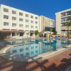Oya Family Kusadası